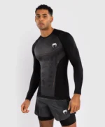 Venum Technical 3.0 Long Sleeve Rashguard - Graphite - Image 3